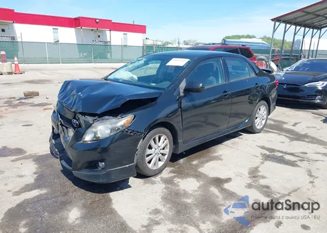 2010 Toyota Corolla S z USA, uszkodzony, nr VIN 2T1BU4EE8AC450883
